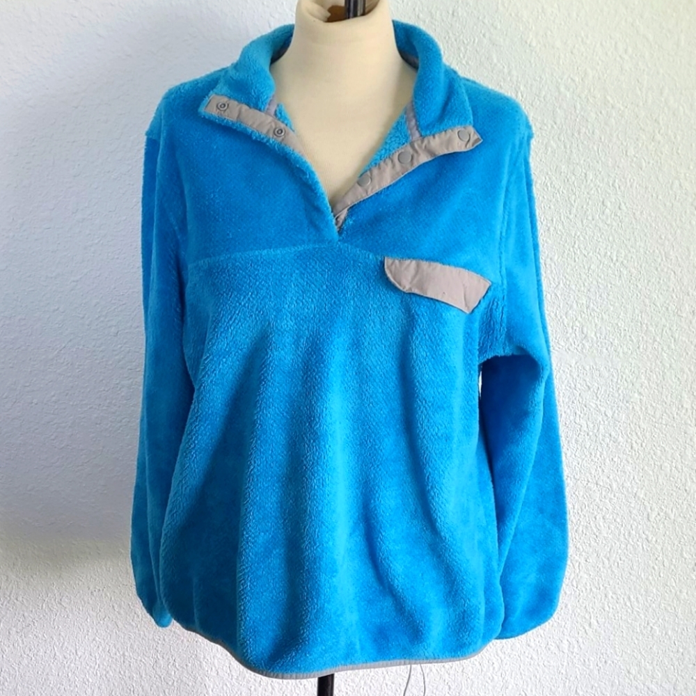 Fluffy fleece pullover